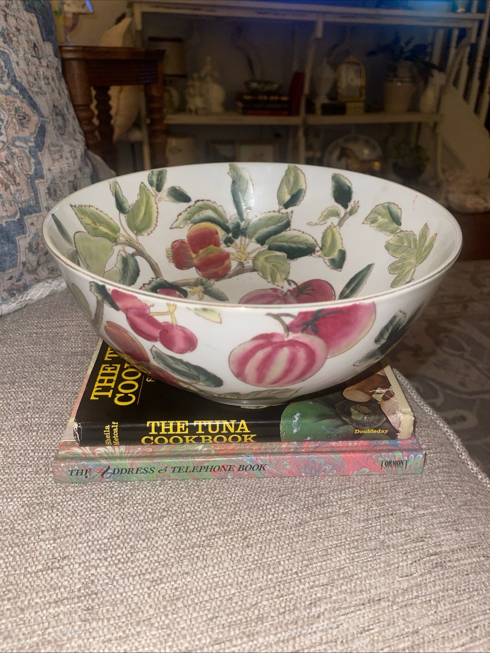 Vintage 10" Oriental Asian Accent Hand painted Fruit bowl Retro 80’s Cottage Cor